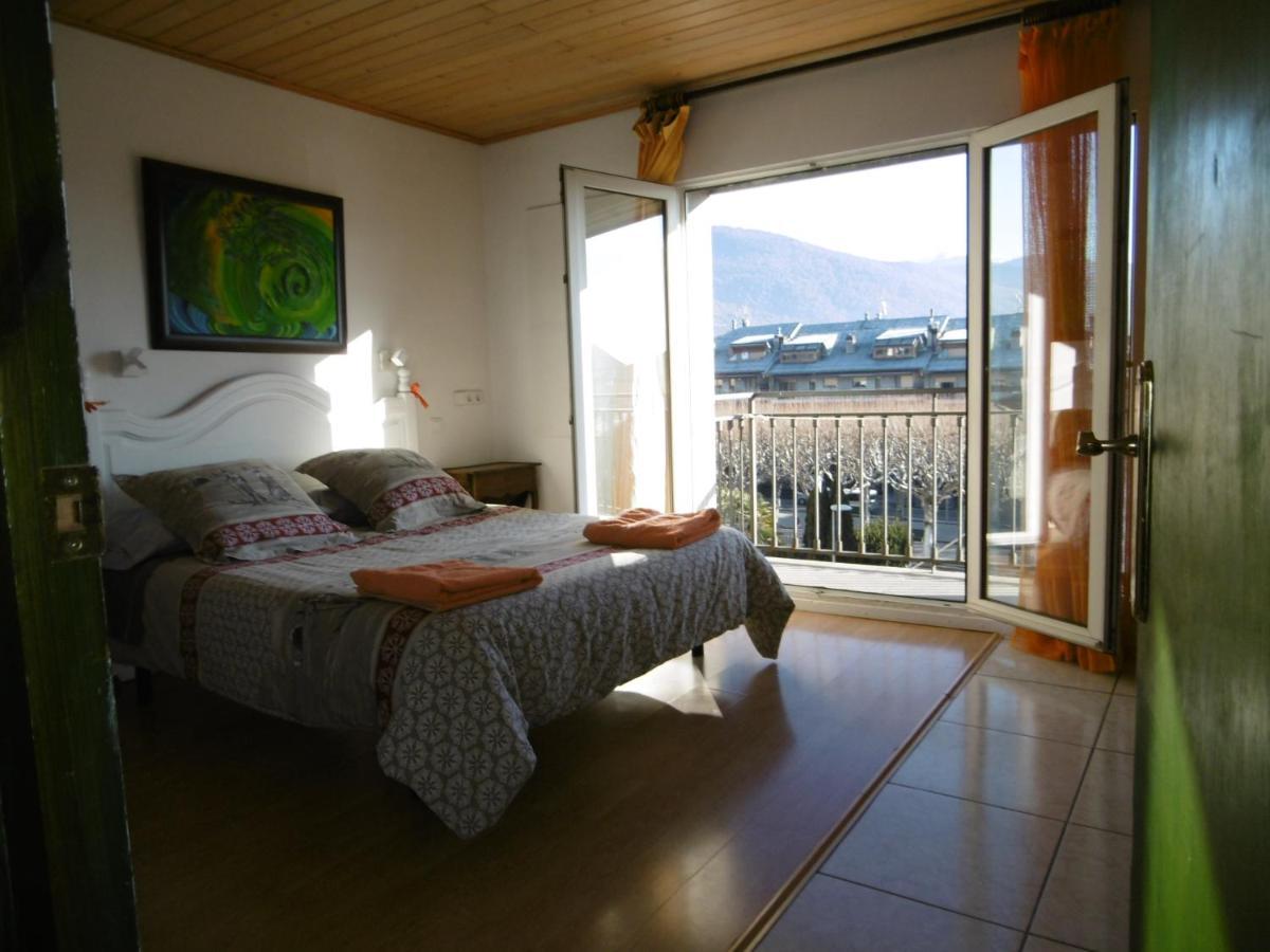Ap-Art Apartment La Seu d'Urgell Luaran gambar