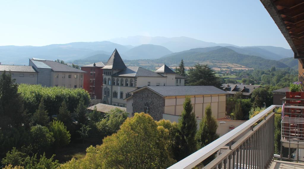 Ap-Art Apartment La Seu d'Urgell Luaran gambar